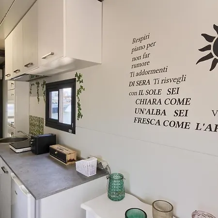 Alba Chiara House Boat דירה קליארי