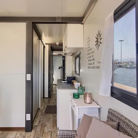 דירה Alba Chiara House Boat