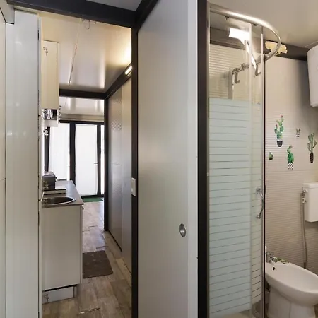 Alba Chiara House Boat דירה